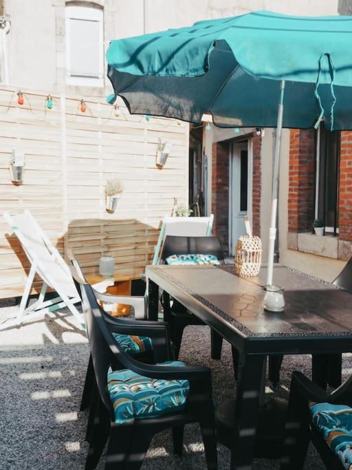 Appartement Avec Patio Saint Anne-dʼAuray Eksteriør billede